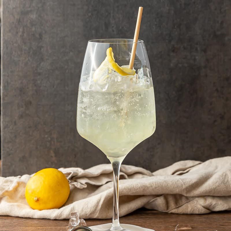 Limoncello Spritz