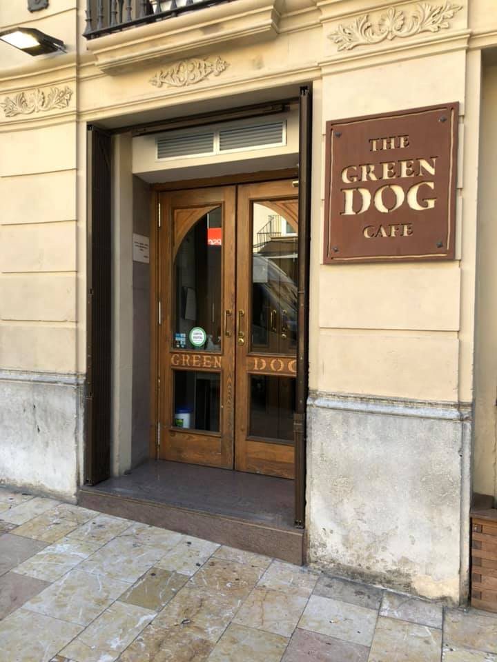 The Green Dog Café